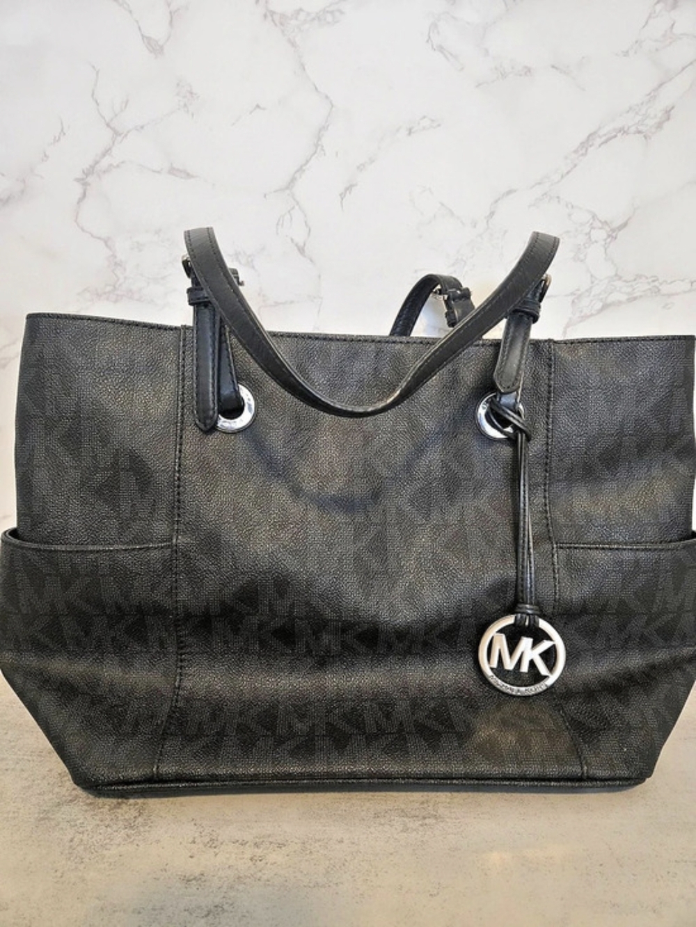 Michael Kors Jet Set Medium Logo Pocket Tote Bag Black